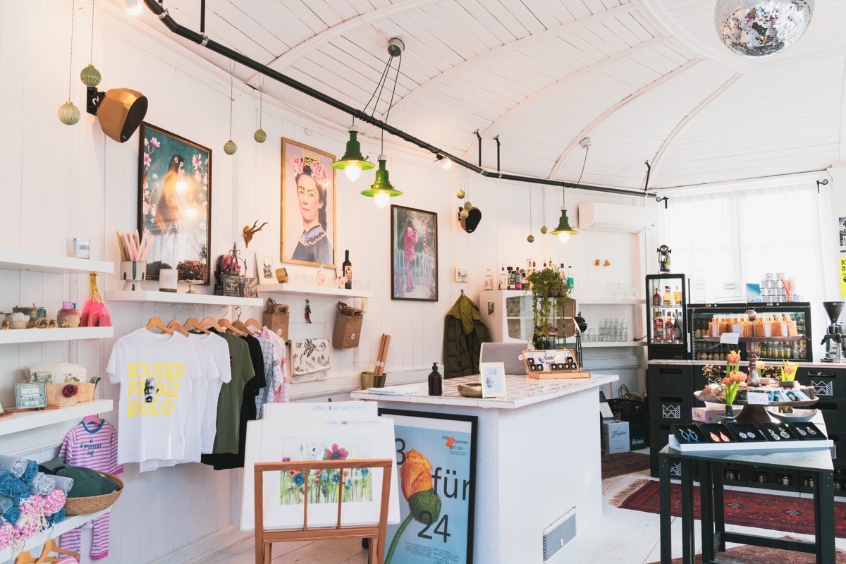 Sissikuss retail and café, Bad Ischl, Austria